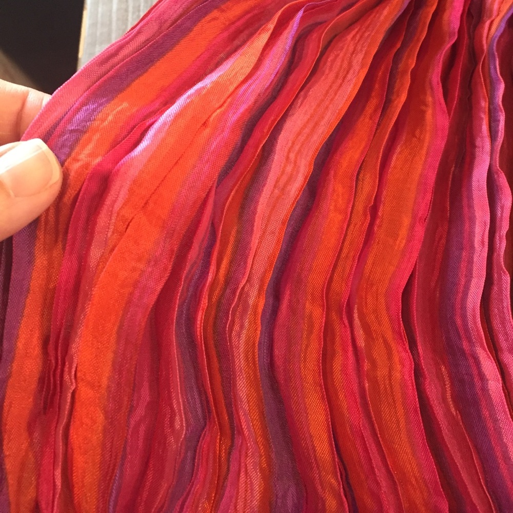 Beautiful long scarf - Picture 4 of 9
